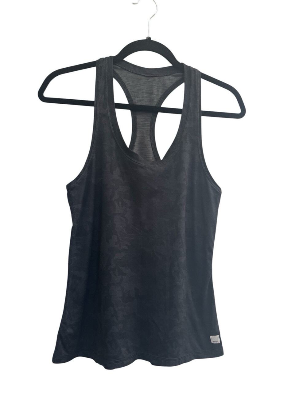 Vuori Lux Performance Tank Womens Small Black Camo Racerback Top VW108 #NE232